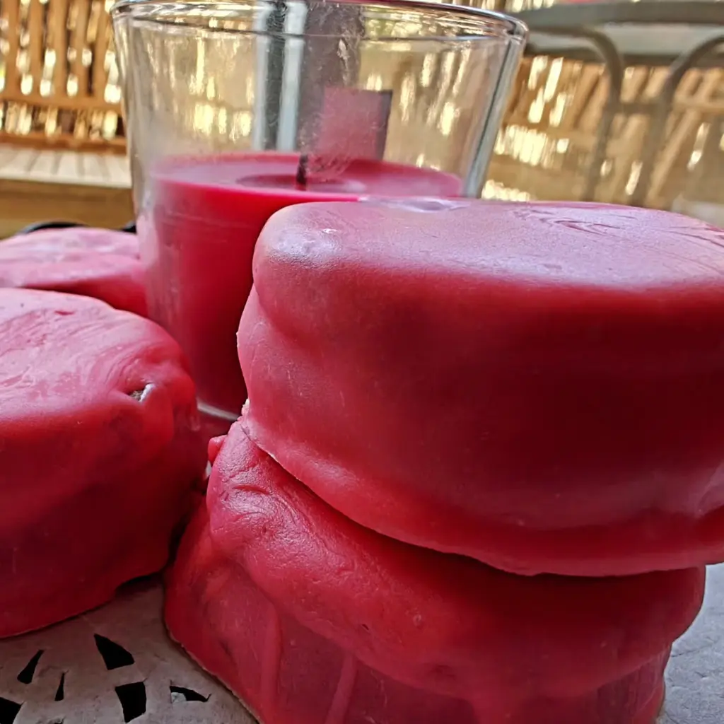 Rojos. Intensos. Diferentes. ❤️ Lo cl&aacute;sico es lindo&hellip; pero atreverse es mejor. אדומים. עוצמתיים. שונים. ❤️ הקלאסי יפה&hellip; אבל להעז זה טוב יותר.