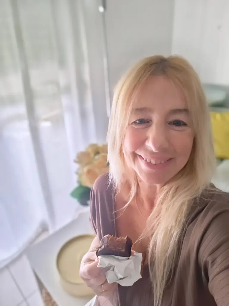 פסח נגמר &hellip; וכמה חיכיתי ללכת ישר לאלפחור VAJULA 😄 Por ac&aacute; Termin&oacute; P&eacute;saj&hellip; y c&oacute;mo esper&eacute; ir directo a un Alfajor Vajula 😄